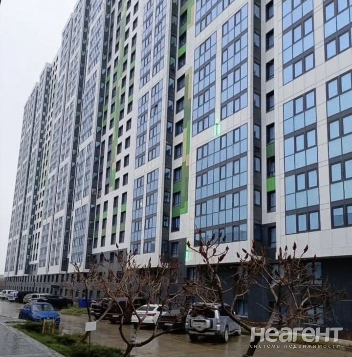 Продается 1-комнатная квартира, 39 м²