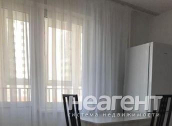 Сдается 1-комнатная квартира, 38 м²