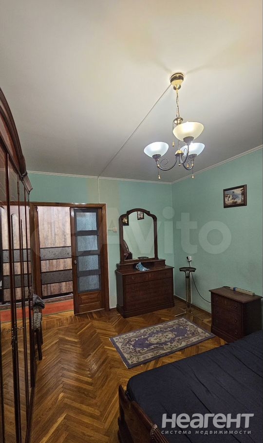 Продается 3-х комнатная квартира, 64 м²