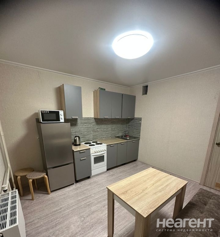 Сдается 2-х комнатная квартира, 59,8 м²