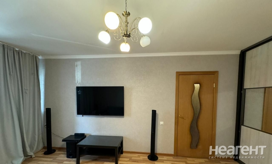 Продается 1-комнатная квартира, 39 м²