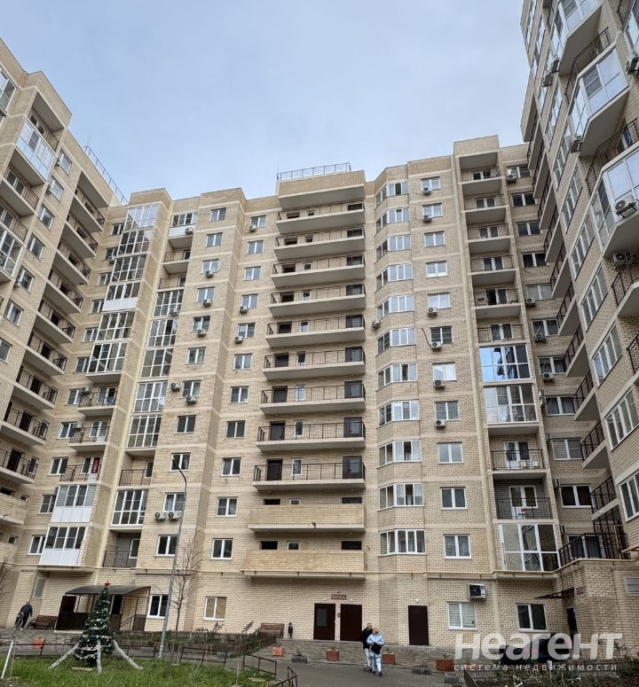 Продается 1-комнатная квартира, 47,7 м²