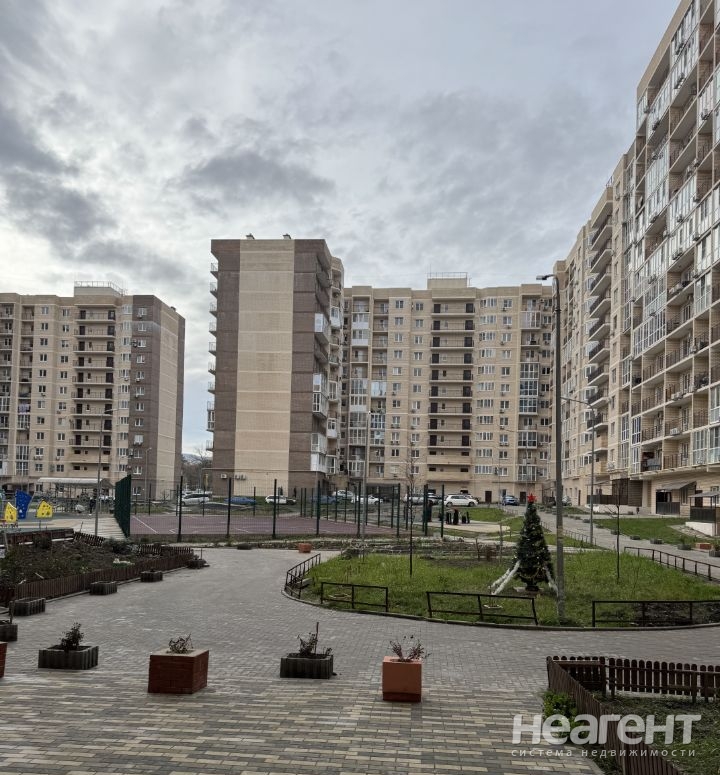 Продается 1-комнатная квартира, 47,7 м²