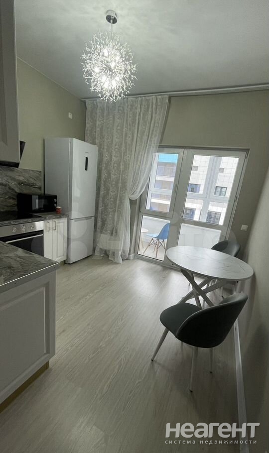 Сдается 1-комнатная квартира, 38 м²