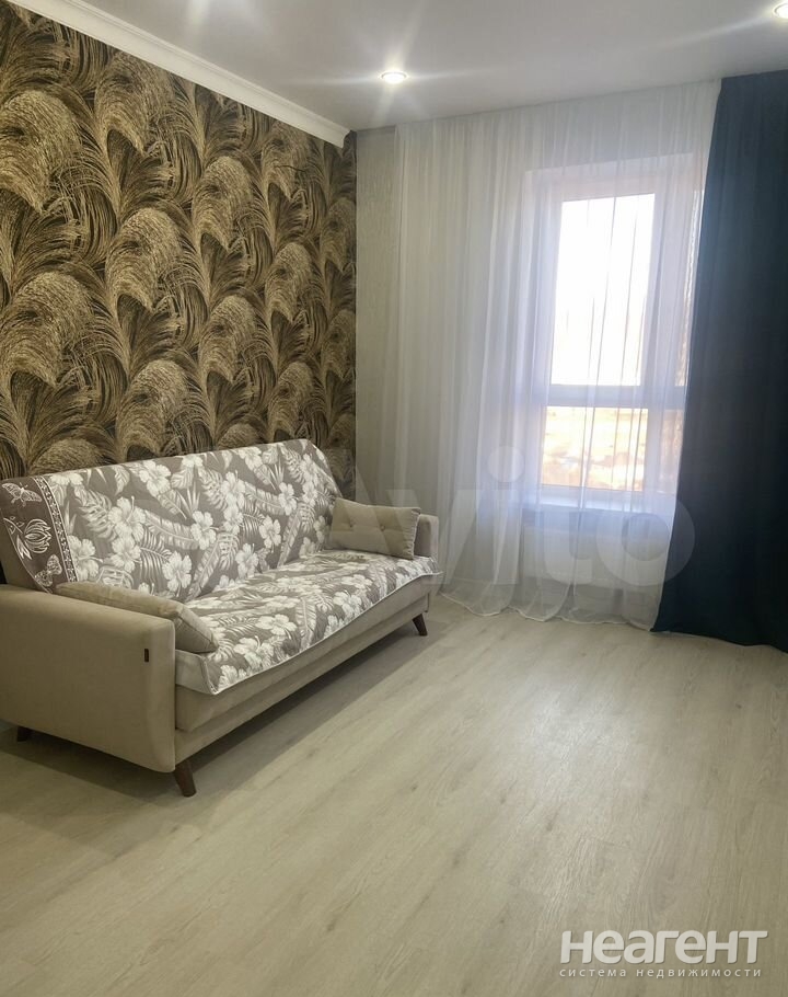 Сдается 1-комнатная квартира, 37 м²