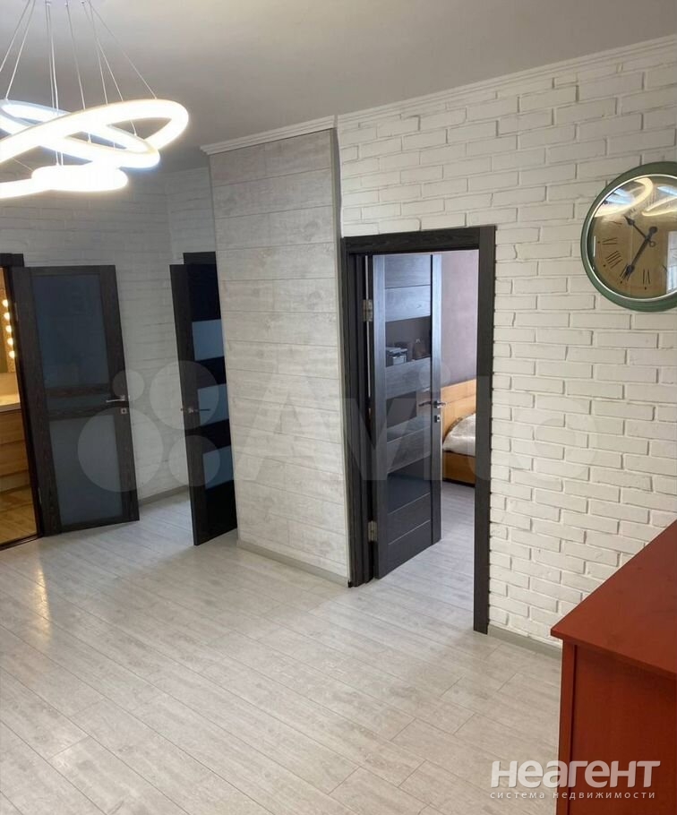 Продается 3-х комнатная квартира, 80 м²