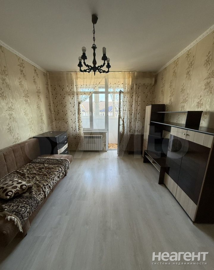 Продается 1-комнатная квартира, 43 м²