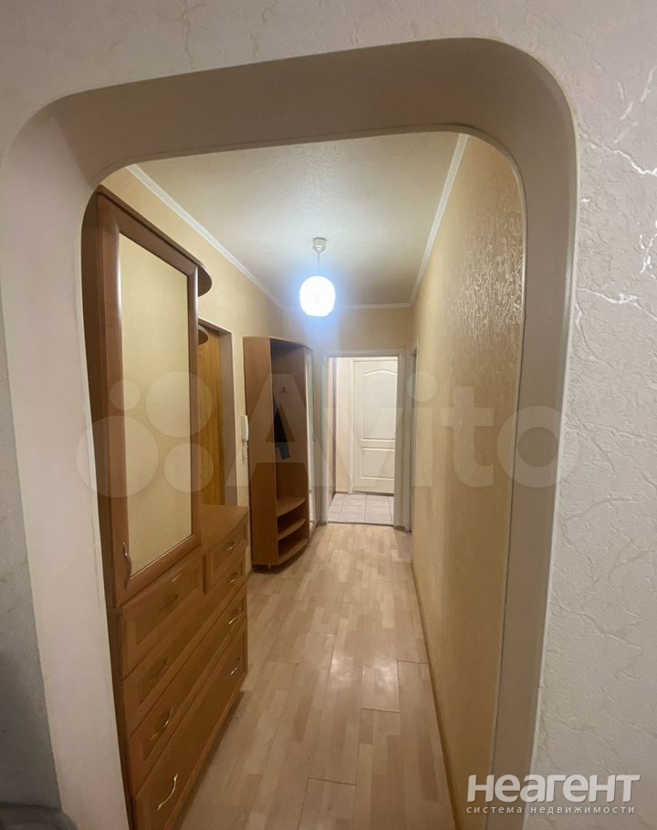 Сдается 2-х комнатная квартира, 64 м²