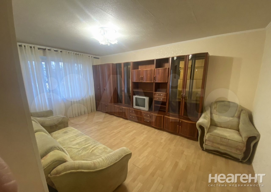 Сдается 2-х комнатная квартира, 64 м²