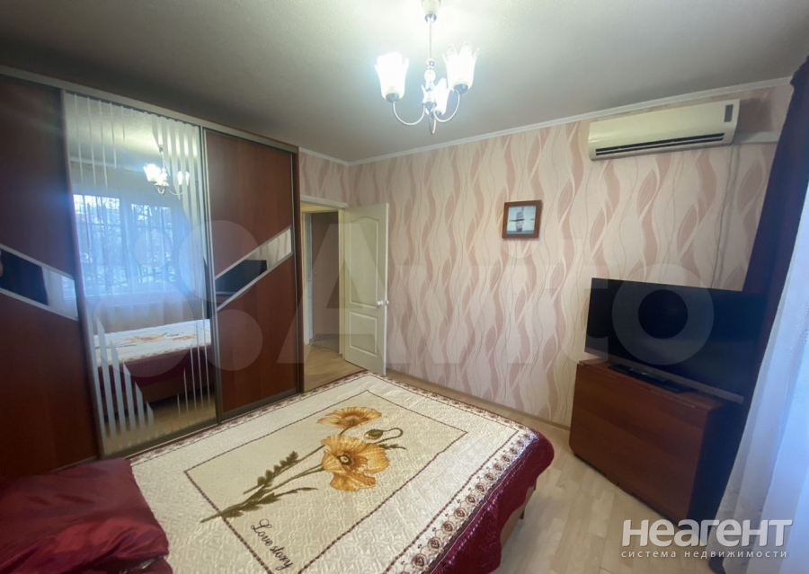 Сдается 2-х комнатная квартира, 64 м²