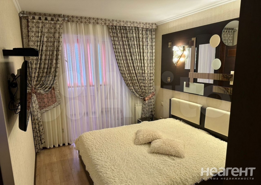 Сдается Многокомнатная квартира, 64 м²