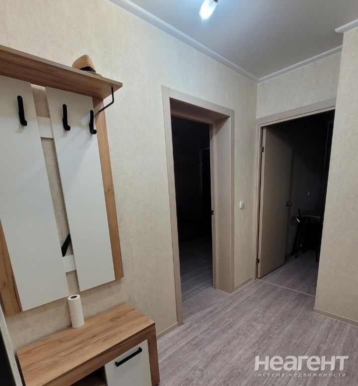 Сдается 1-комнатная квартира, 37 м²