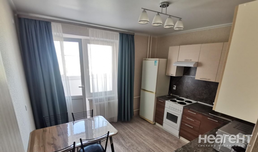 Сдается 1-комнатная квартира, 37 м²