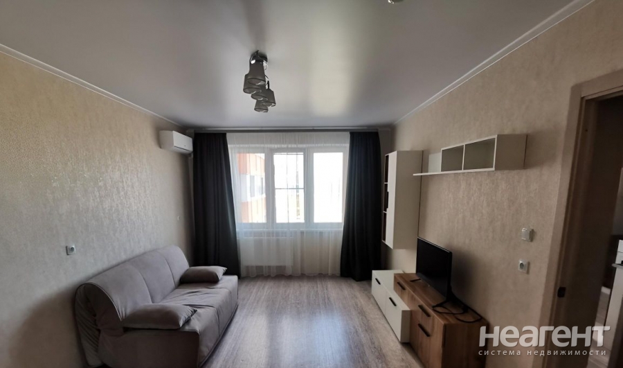 Сдается 1-комнатная квартира, 37 м²