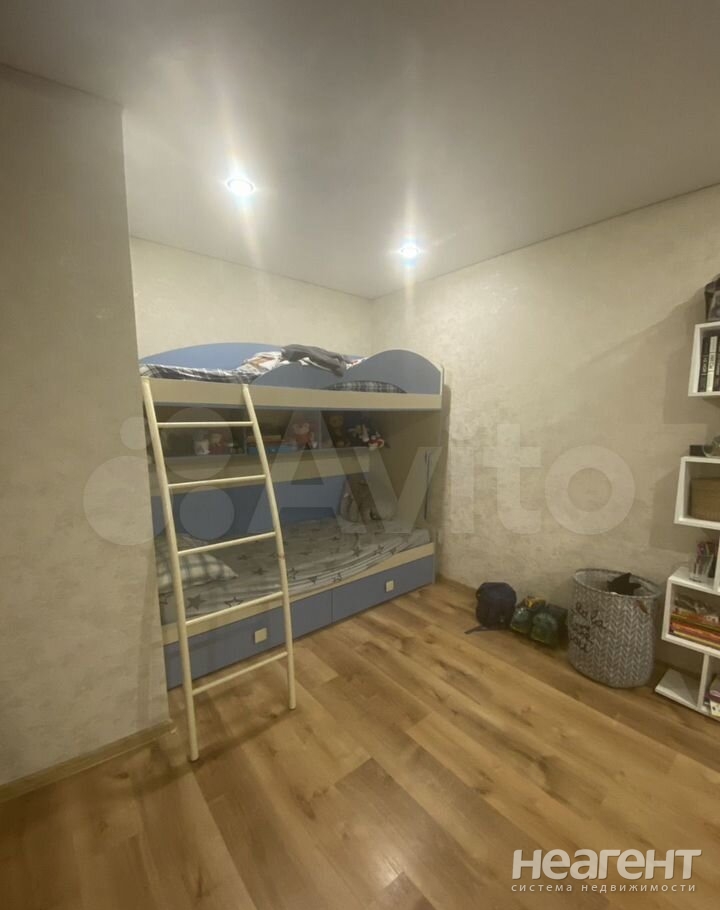 Продается 1-комнатная квартира, 28 м²