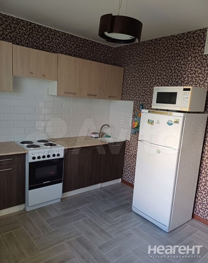 Сдается 1-комнатная квартира, 40 м²