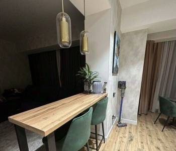 Продается 2-х комнатная квартира, 83 м²