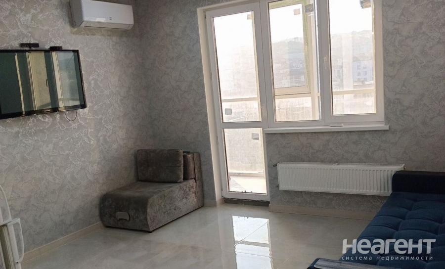 Продается 1-комнатная квартира, 32 м²