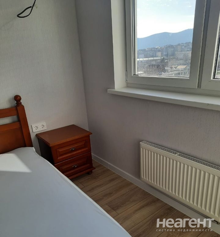 Сдается 1-комнатная квартира, 37 м²