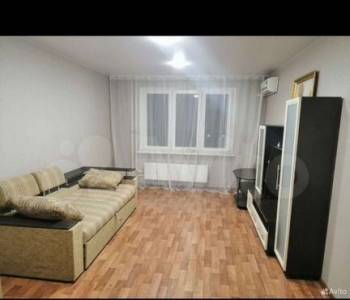 Продается 1-комнатная квартира, 41,9 м²