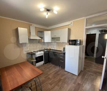 Сдается 1-комнатная квартира, 38 м²