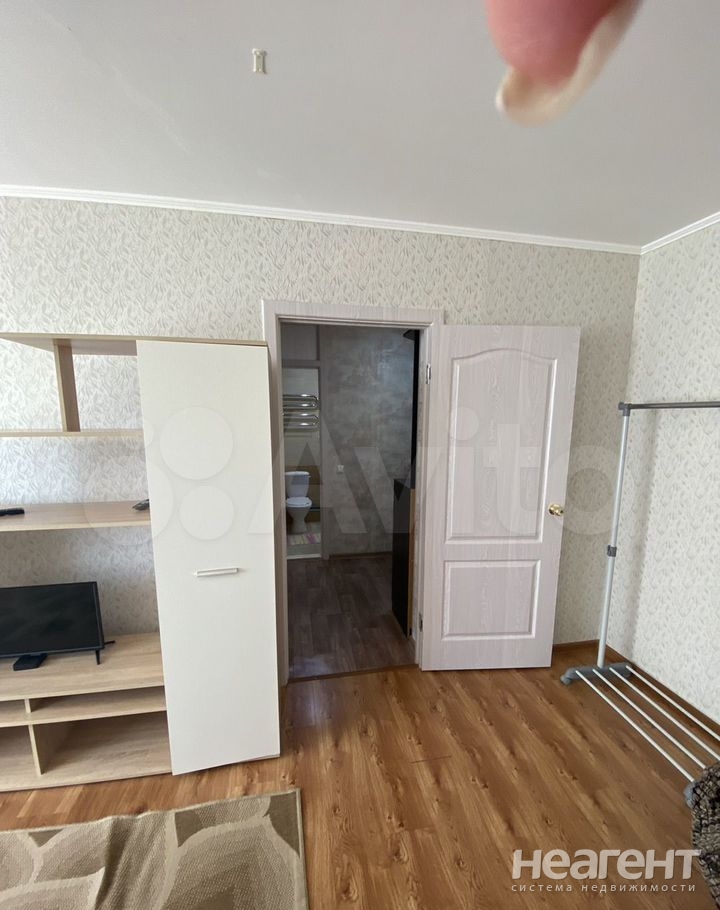 Сдается 1-комнатная квартира, 38 м²