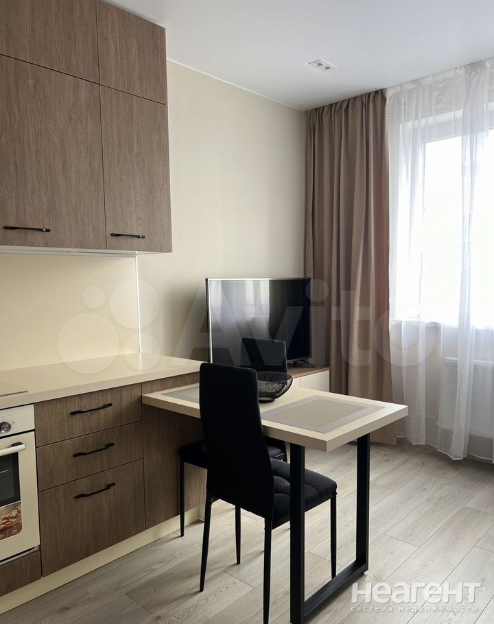 Сдается 1-комнатная квартира, 41 м²