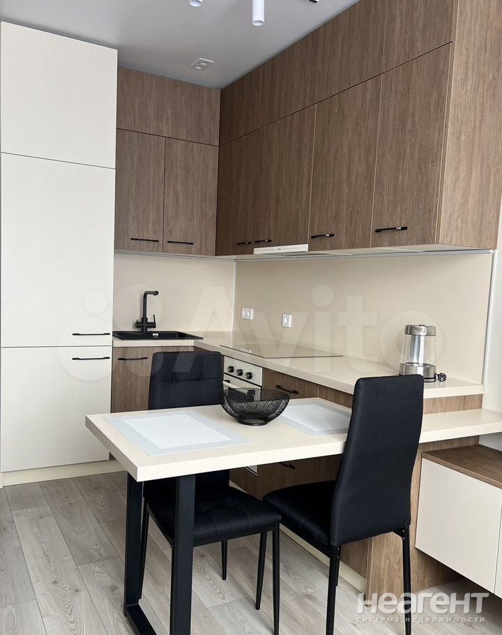 Сдается 1-комнатная квартира, 41 м²