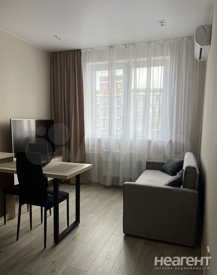 Сдается 1-комнатная квартира, 41 м²