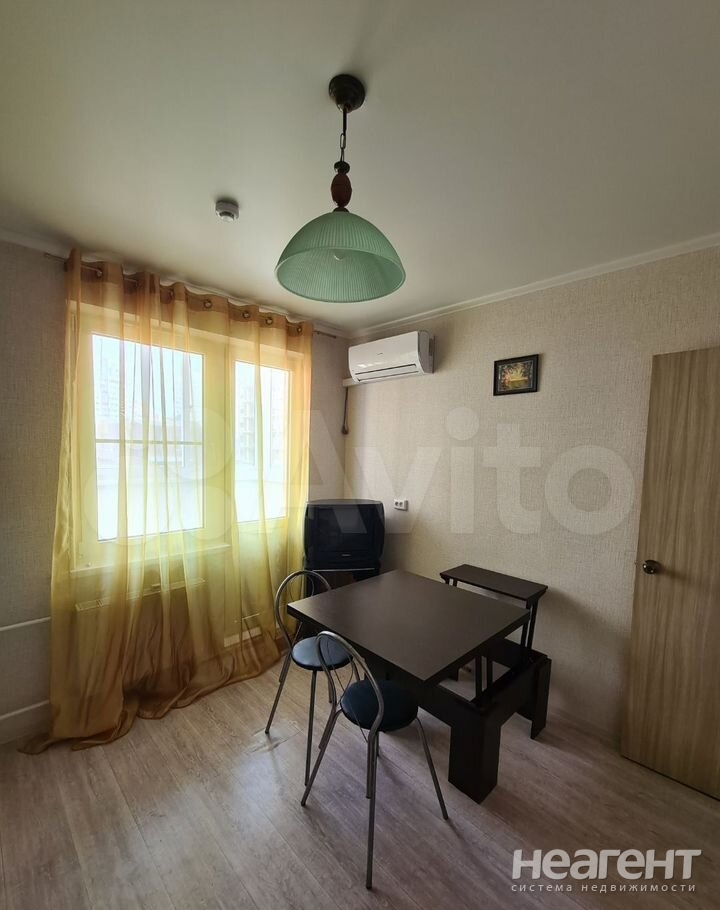 Сдается 1-комнатная квартира, 38 м²