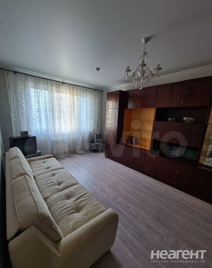 Сдается 1-комнатная квартира, 38 м²