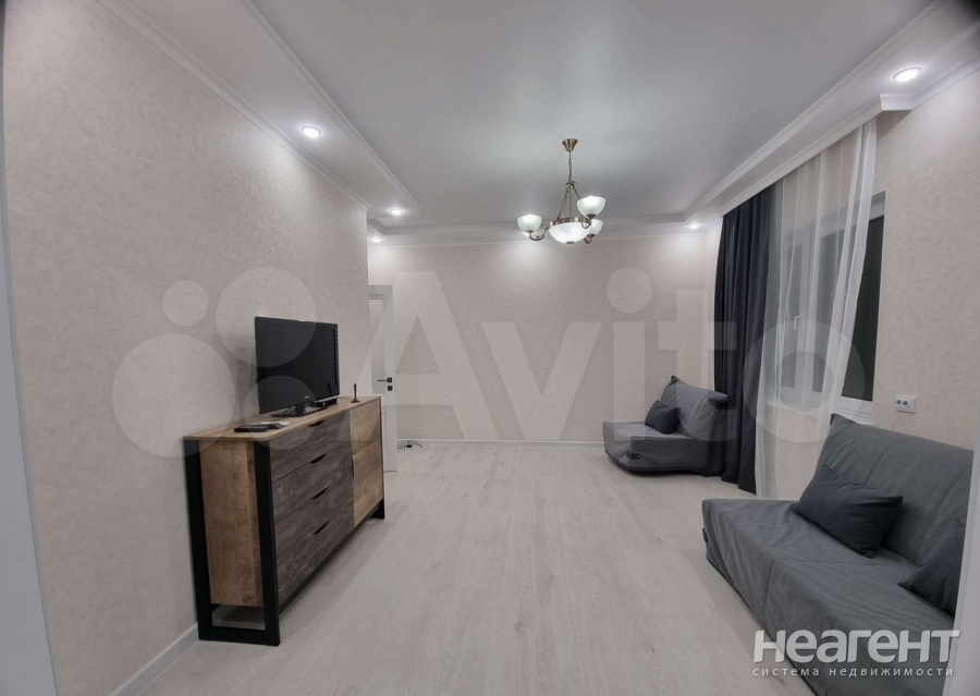 Сдается 1-комнатная квартира, 48,9 м²