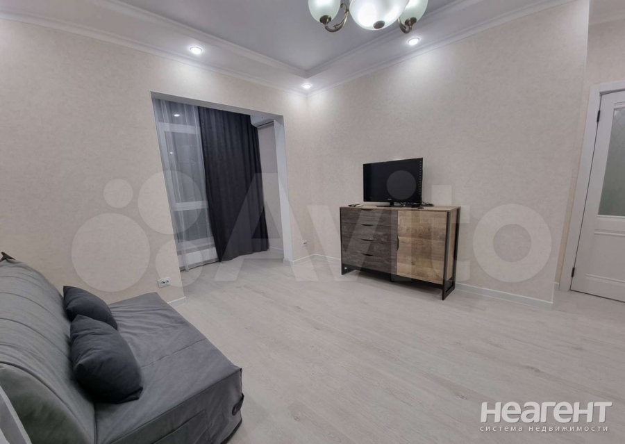 Сдается 1-комнатная квартира, 48,9 м²