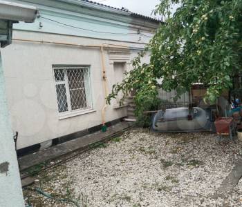 Продается Многокомнатная квартира, 57 м²