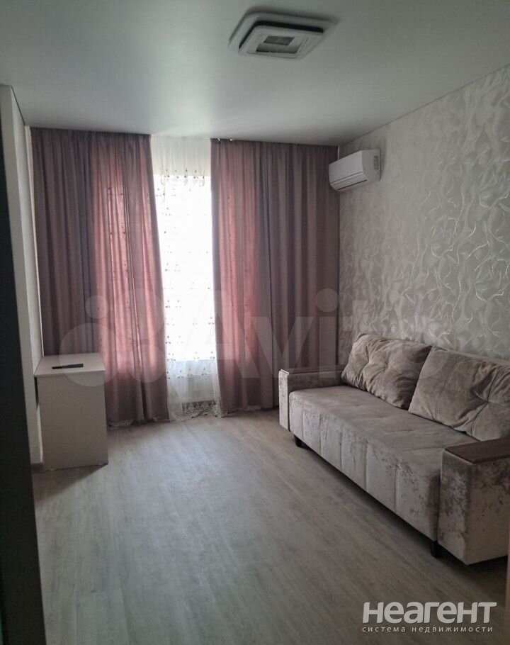 Сдается 1-комнатная квартира, 44 м²