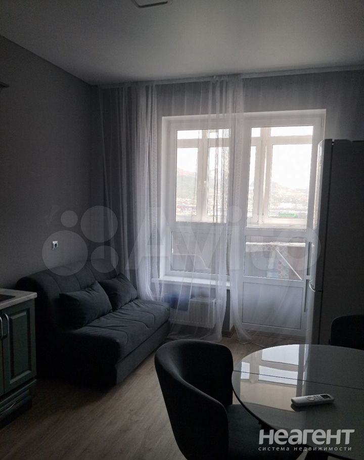 Сдается 1-комнатная квартира, 44 м²