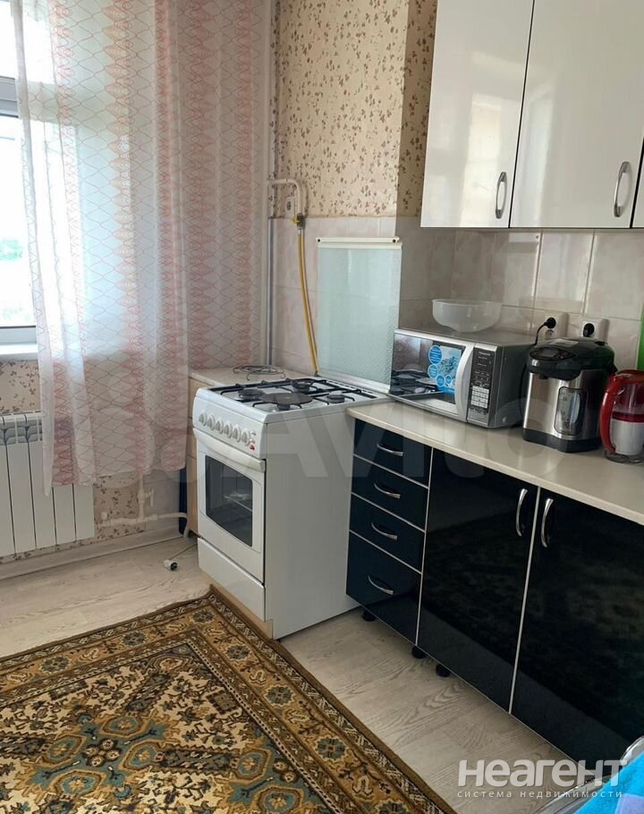 Сдается 1-комнатная квартира, 42 м²