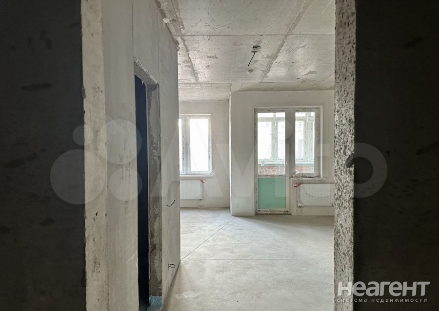 Продается 1-комнатная квартира, 56 м²