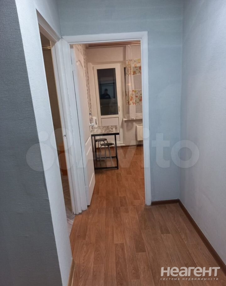 Сдается 1-комнатная квартира, 39 м²