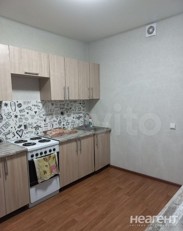 Сдается 1-комнатная квартира, 39 м²