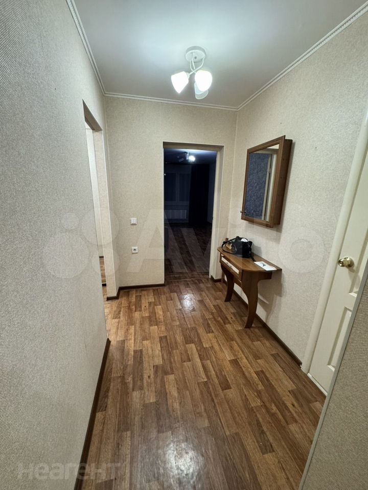 Сдается 2-х комнатная квартира, 72 м²