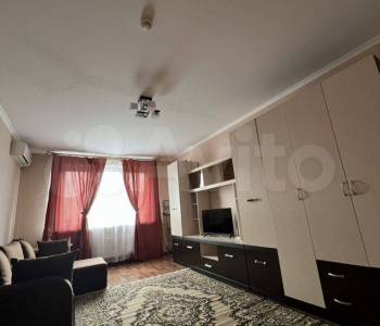 Сдается 1-комнатная квартира, 44 м²