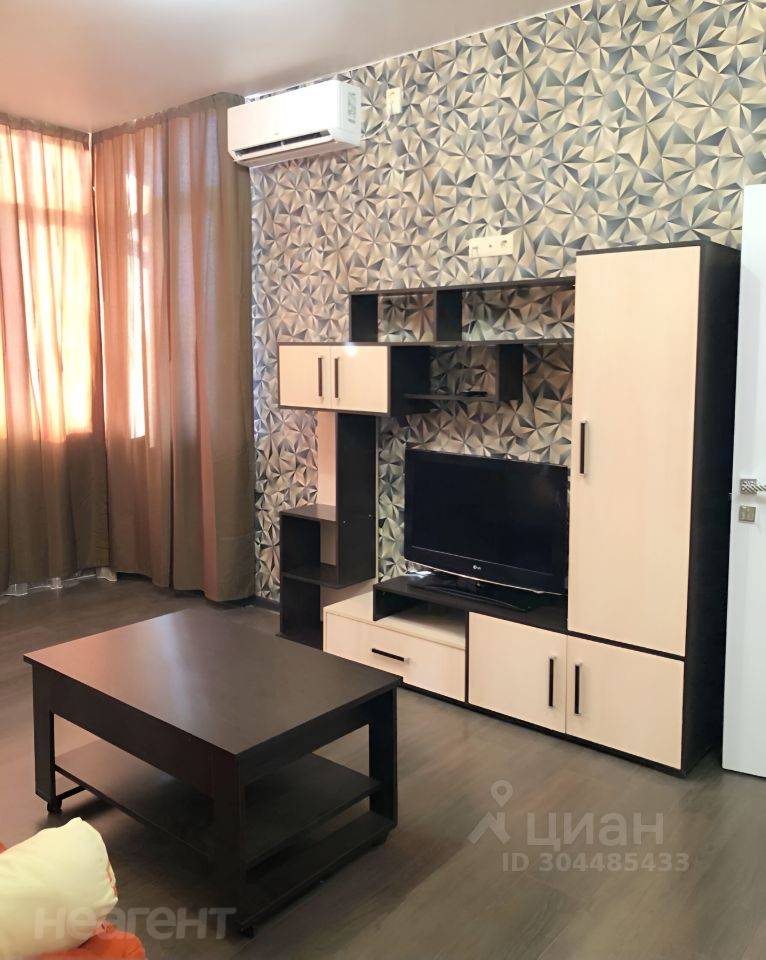 Сдается 1-комнатная квартира, 43,7 м²