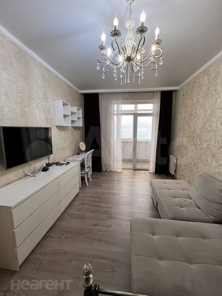 Сдается 1-комнатная квартира, 50 м²