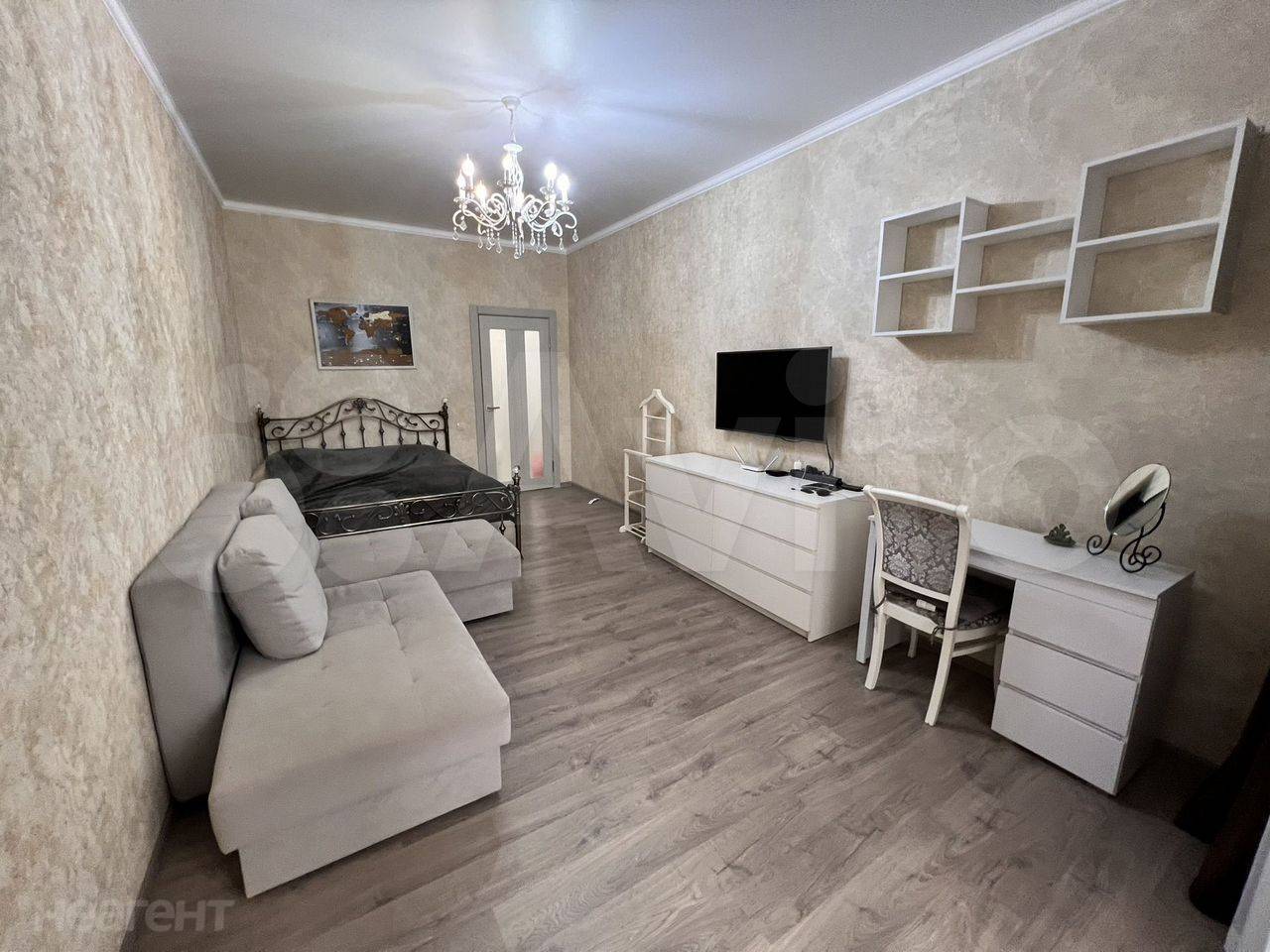 Сдается 1-комнатная квартира, 50 м²