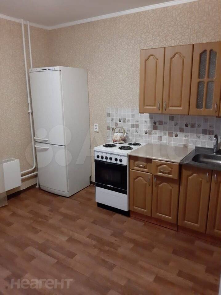 Сдается 1-комнатная квартира, 39 м²