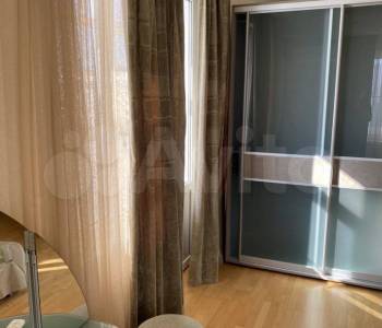 Продается Многокомнатная квартира, 142 м²