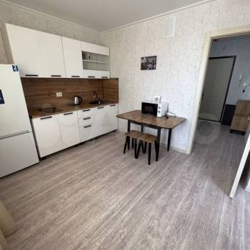 Продается 1-комнатная квартира, 32 м²