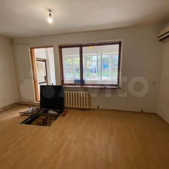 Продается 3-х комнатная квартира, 58 м²