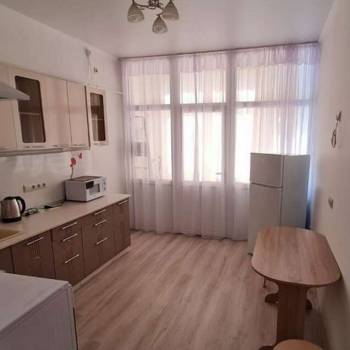 Сдается 1-комнатная квартира, 45 м²